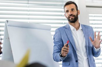 Como falar bem: 7 dicas que vão melhorar sua vida profissional